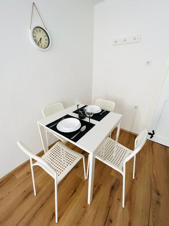 Sml Apartments 1 Izola Exterior foto