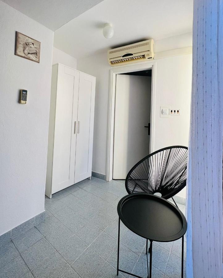 Sml Apartments 1 Izola Exterior foto